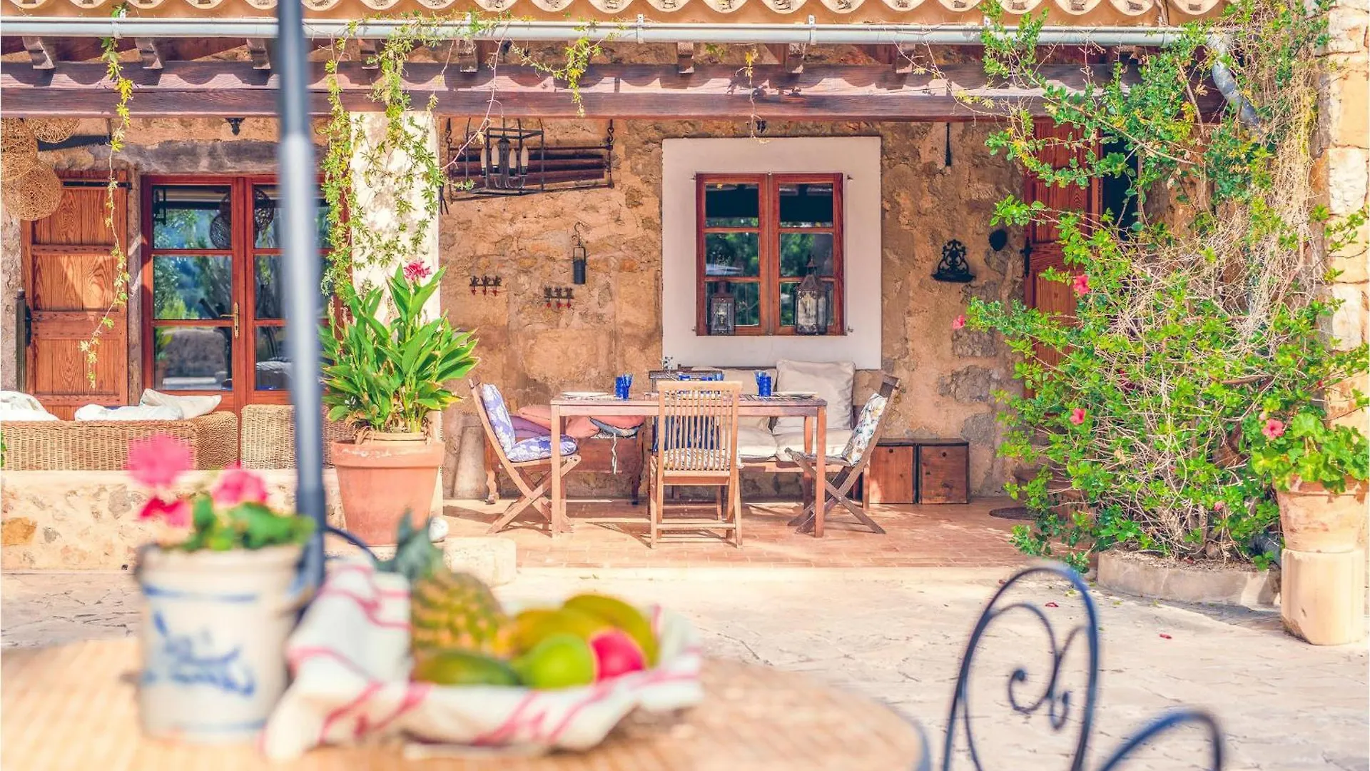 Cozy Home In الارو 0*,